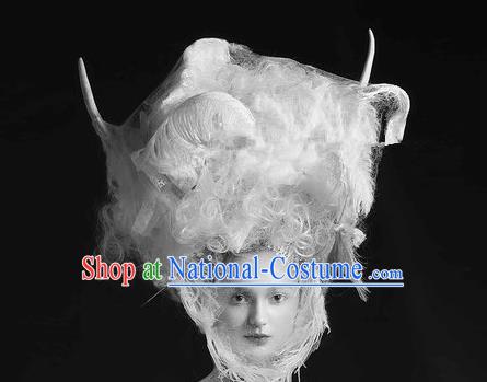 Top Grade Halloween Catwalks Hair Accessories Baroque Bride White Feather Headwear for Women