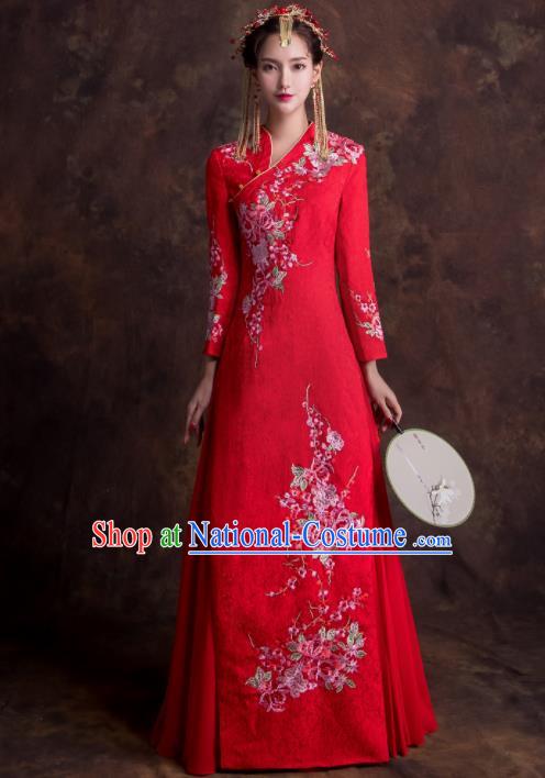 Chinese Traditional Bride Xiuhe Suits Ancient Embroidered Peony Red Wedding Dress for Women