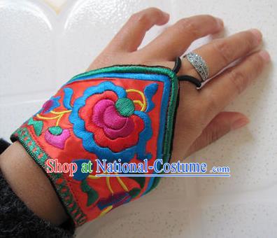 Chinese Traditional National Wristlet Accessories Ethnic Embroidered Bracelet for Women