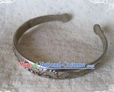 Chinese Traditional National Accessories Ethnic Carving Dragons Bracelet for Women