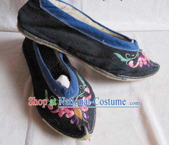 Asian Chinese Traditional Hanfu Shoes Ethnic Handmade Embroidered Black Shoes for Women