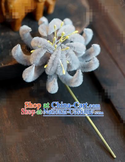 Chinese Ancient Queen Grey Velvet Chrysanthemum Hair Clip Wedding Bride Headdress Hairpins for Women