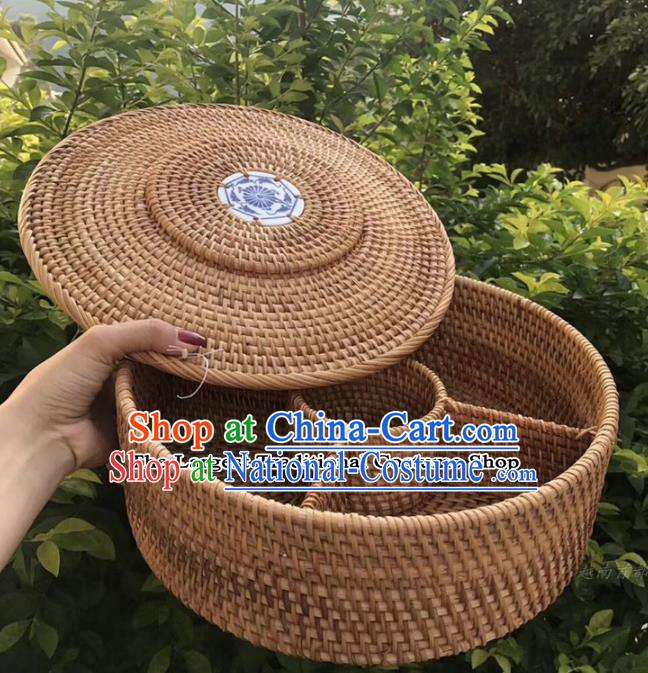 Asian Vietnamese Traditional Rattan Craft Artware Straw Plaited Round Storage Box