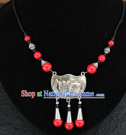 Chinese Traditional Jewelry Accessories Yunnan National Carving Fish Red Beads Minority Necklace for Women