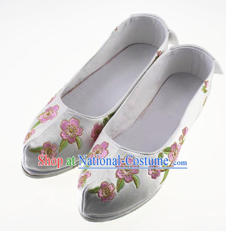 Chinese Traditional Hanfu Shoes White Cloth Shoes Ancient Princess Embroidered Shoes for Women