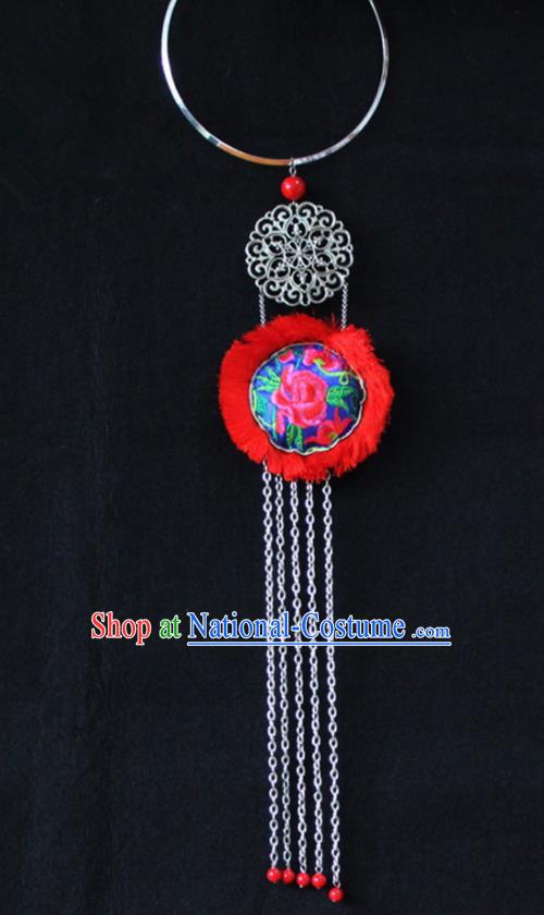 Chinese Traditional Ethnic Accessories Yunnan Minority Embroidered Red Necklace for Women