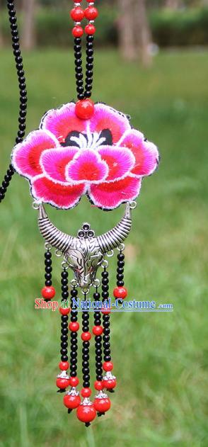 Chinese Traditional Accessories Yunnan Minority Embroidered Red Peony Sliver Ox Horn Necklace for Women