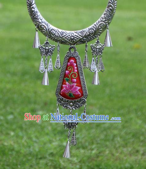 Chinese Traditional Ethnic Accessories Yunnan Miao Minority Embroidered Lotus Necklace for Women