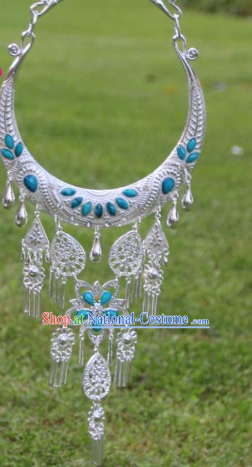 Chinese Traditional Ethnic Accessories Yunnan Miao Minority Blue Sliver Necklace for Women