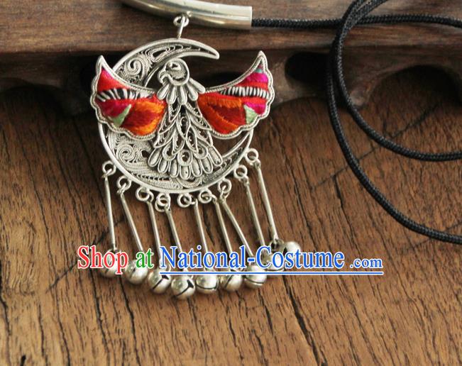 Chinese Traditional Yunnan Miao Minority Red Embroidered Necklace Ethnic Bells Tassel Accessories for Women