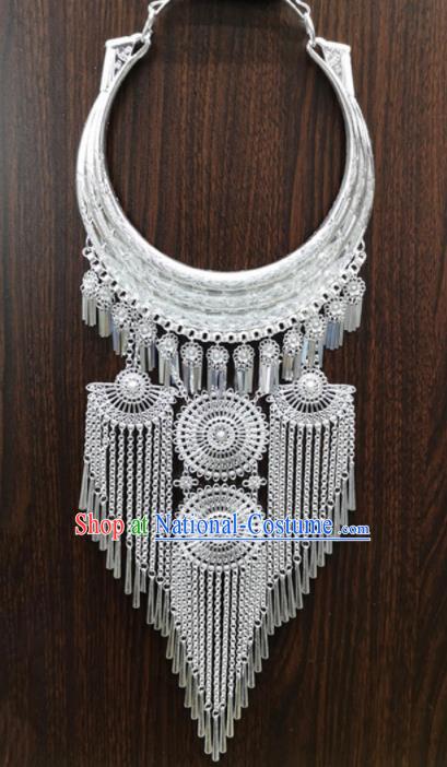 Chinese Traditional Yunnan Miao Minority Sliver Necklace Ethnic Tassel Accessories for Women