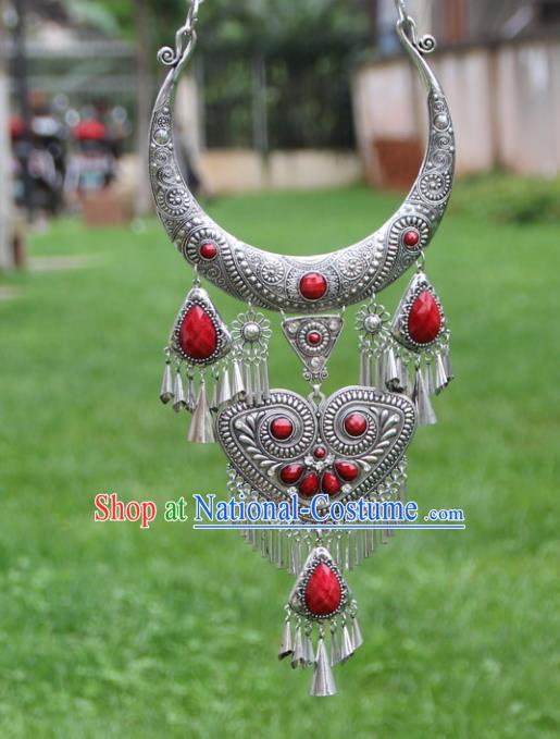 Chinese Traditional Yunnan Miao Minority Carving Sliver Red Necklace Ethnic Tassel Accessories for Women