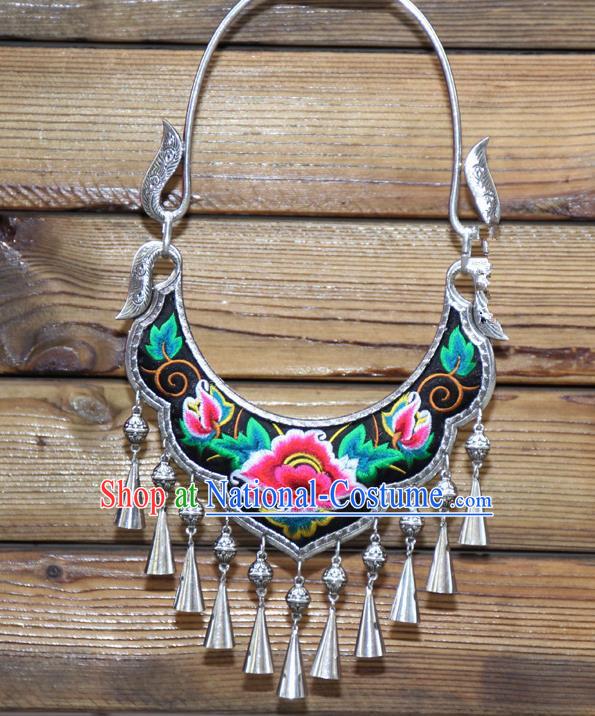 Chinese Traditional Miao Minority Embroidered Red Peony Longevity Lock Necklace Ethnic Folk Dance Accessories for Women