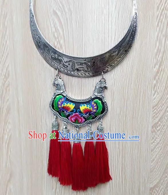 Chinese Traditional Miao Minority Black Embroidered Sliver Necklace Ethnic Folk Dance Accessories for Women