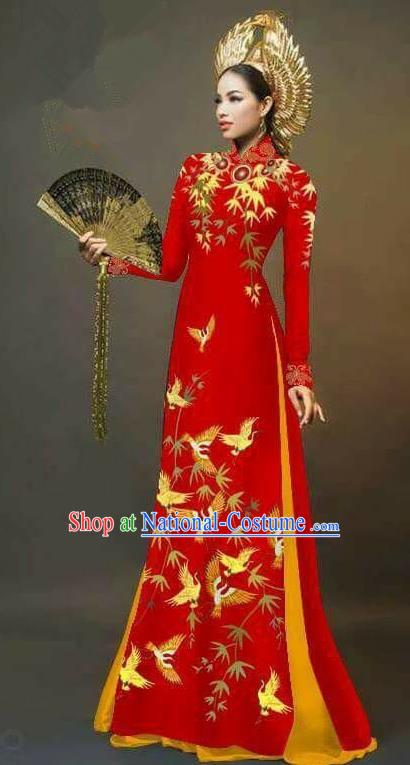 Asian Vietnam National Costume Vietnamese Trational Dress Printing Bamboo Red Ao Dai Cheongsam for Women