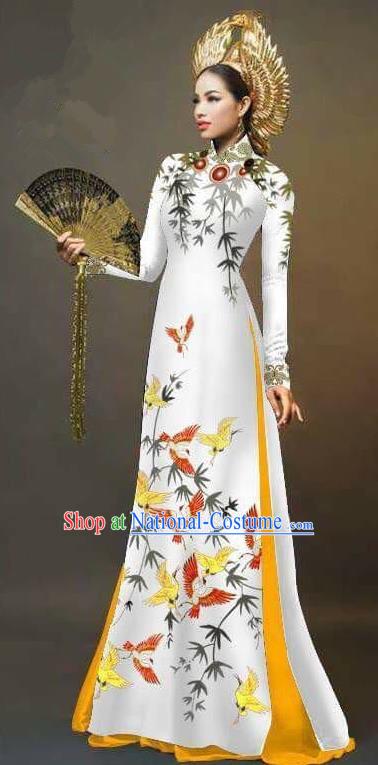 Asian Vietnam National Costume Vietnamese Trational Dress Printing Bamboo Birds White Ao Dai Cheongsam for Women