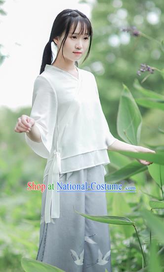 Traditional Chinese National Costume Embroidered White Shirts Hanfu Cheongsam Blouse for Women