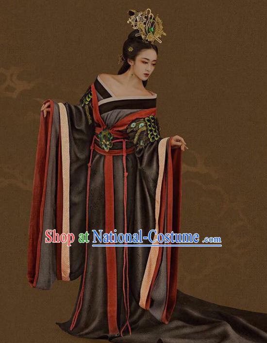 Traditional Chinese Ancient Imperial Empress Trailing Embroidered Costume and Headpiece Complete Set for Women