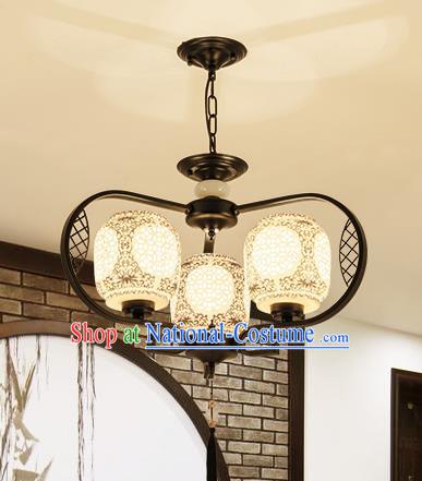 Traditional Chinese Hanging Ceiling Lanterns Ancient Handmade Three-Lights Lantern Ancient Lamp