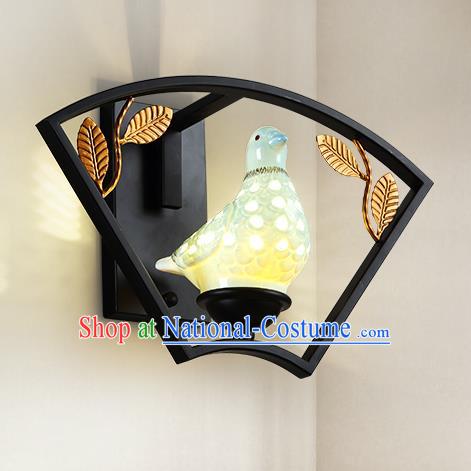 Traditional China Ancient Pigeon Wall Lanterns Handmade Iron Lantern Ancient Lamp