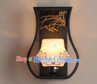 Traditional China Ancient Orchid Wall Lanterns Handmade Iron Lantern Ancient Lamp