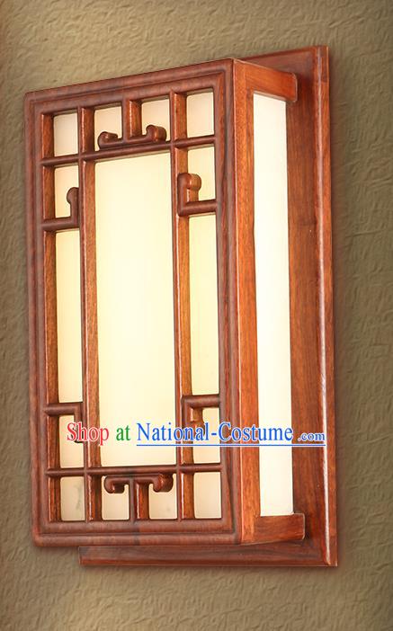 China Handmade Rosewood Carving Lanterns Palace Wall Lantern Ancient Lanterns Traditional Lamp