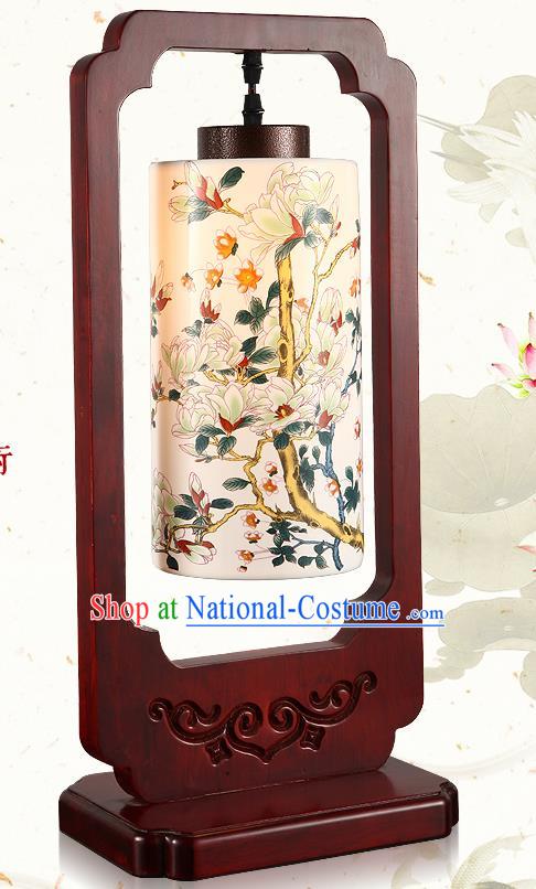 China Handmade Lanterns Palace Desk Lantern Ancient Wood Lanterns Traditional Lamp