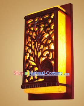 China Handmade Wood Wall Lanterns Carving Palace Lantern Ancient Lanterns Traditional Lamp