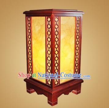 China Handmade Wood Parchment Lanterns Palace Desk Lantern Ancient Lanterns Traditional Lamp