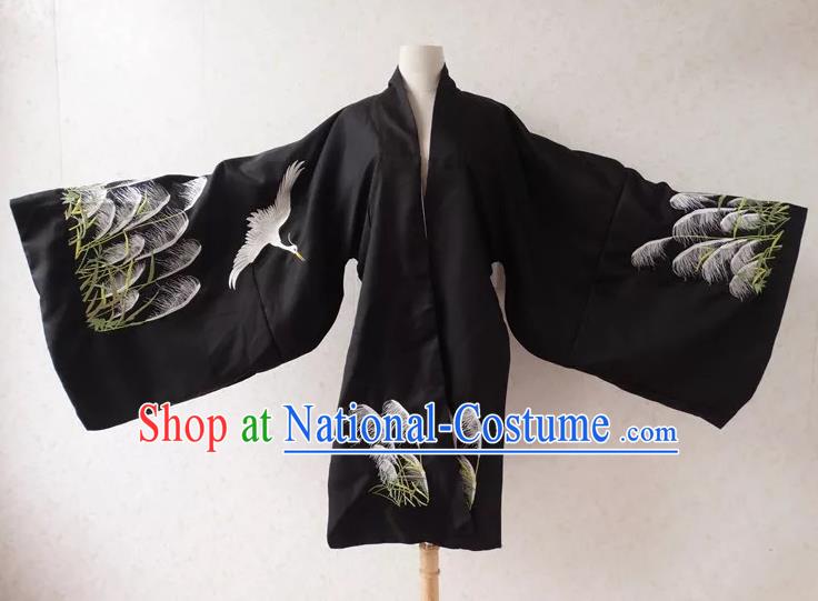 Ancient Chinese Ming Dynasty Palace Lady Costume Embroidered Black Cloak for Women