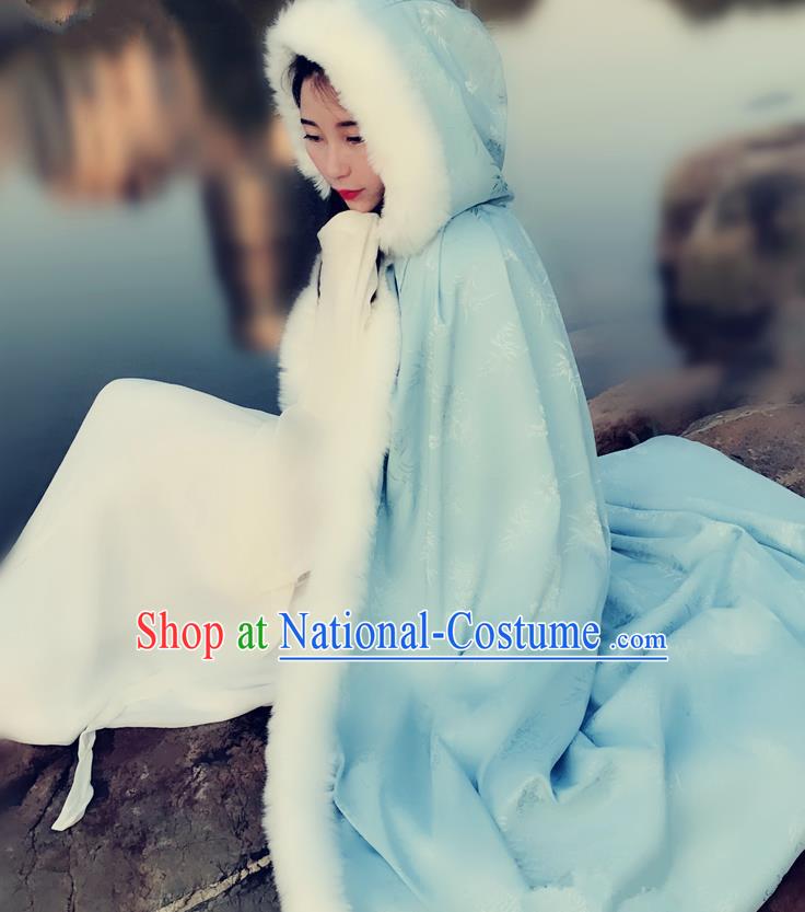 Chinese Ancient Ming Dynasty Princess Costume Green Long Cloak for Women