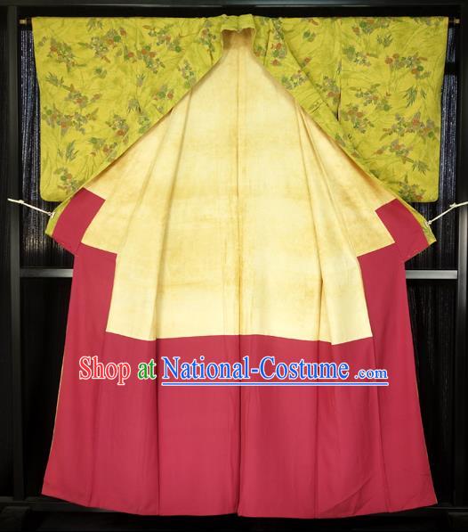 Japanese Traditional Formal Costume Printing Yellow Haori Hakama Kimono Apparel Yukata Costume for Men