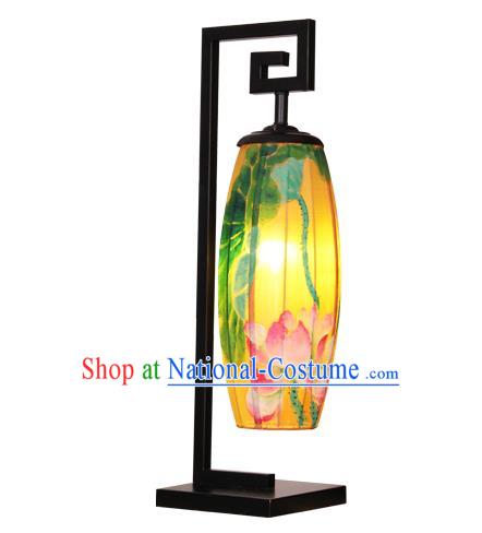 Handmade Traditional Chinese Silk Lantern Painting Lotus Desk Lamp Palace Lantern