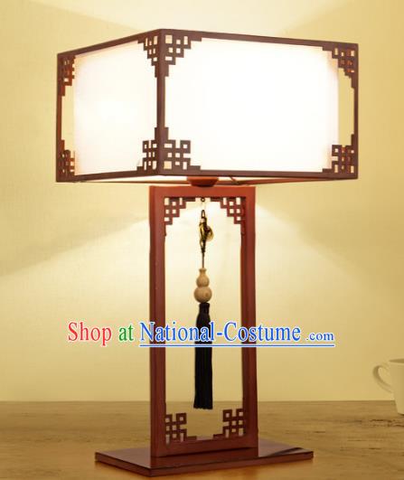 Handmade Traditional Chinese Lantern Desk Lamp Electric Palace Lantern