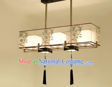 Traditional China Handmade Lantern Ancient Embroidered Three Lanterns Palace Ceiling Lamp