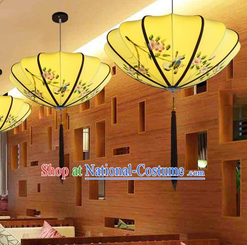 Traditional China Handmade Printing Flowers Yellow Lantern Ancient New Year Hanging Lanterns Palace Ceiling Lamp