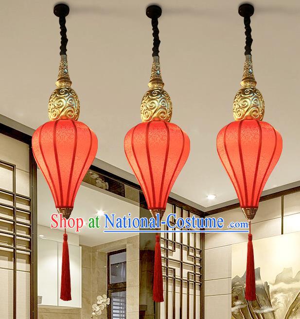 China Handmade Lantern Traditional Wedding Red Hanging Lanterns Palace Ceiling Lamp