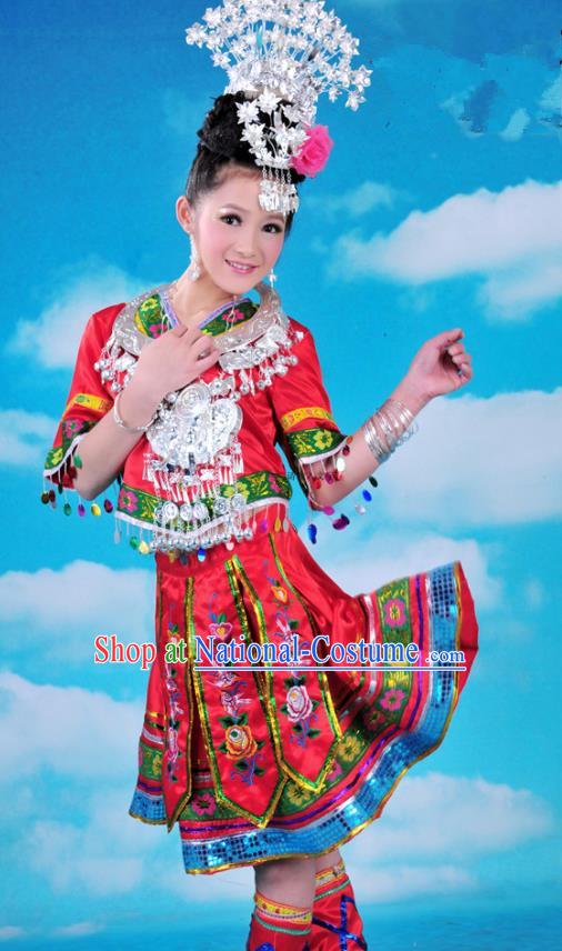 Traditional Chinese Miao Minority Nationality Embroidered Costume Red Pleated Skirt for Women