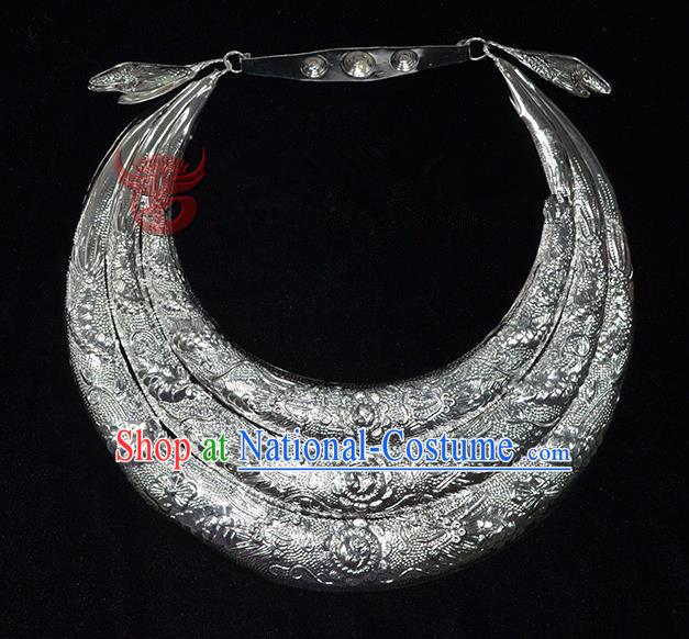 Traditional Chinese Miao Nationality Accessories Necklets Hmong Sliver Necklace for Women