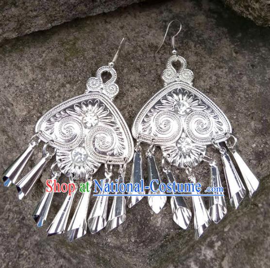 Traditional Chinese Miao Nationality Sliver Accessories Earrings for Women