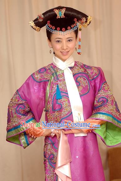 Chinese Ancient Qing Dynasty Manchu Imperial Concubine Embroidered Historical Costume for Women