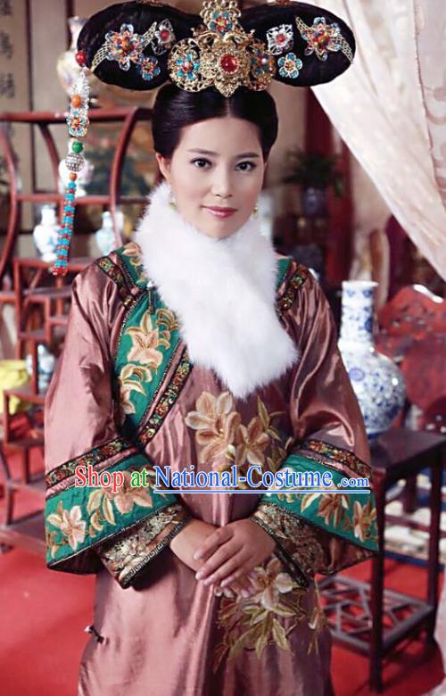 Chinese Ancient Qing Dynasty Manchu Imperial Concubine Embroidered Dress Historical Costume for Women