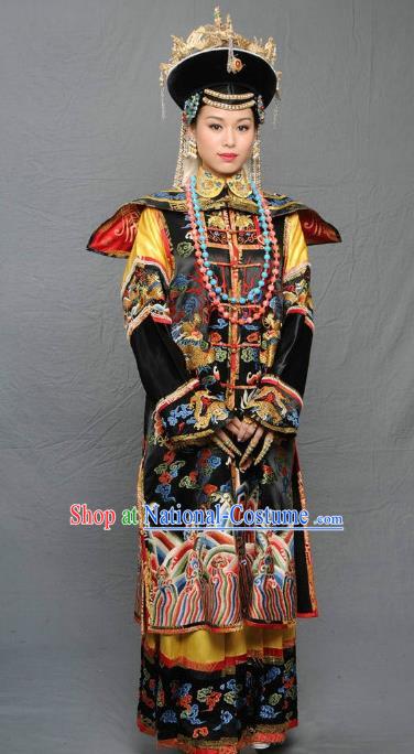 Chinese Qing Dynasty Manchu Empress of Kangxi Historical Costume Ancient Palace Lady Clothing for Women