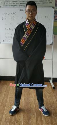 Traditional Chinese Zang Nationality Costume, Tibetan Ethnic Minority Kang-pa Black Tibetan Robe for Men