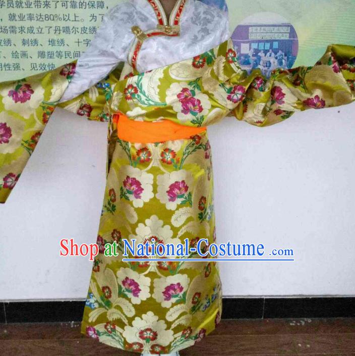 Chinese Tibetan Nationality Costume Yellow Robe, Traditional Zang Ethnic Minority Clothing for Women