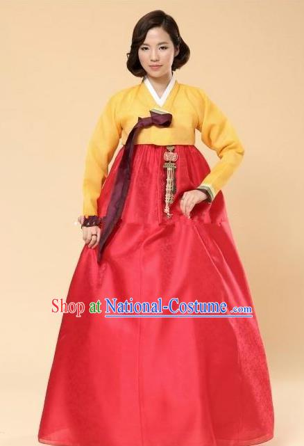 Korean Traditional Bride Hanbok Clothing Yellow Blouse and Red Skirt Korean Fashion Apparel Costumes for Women