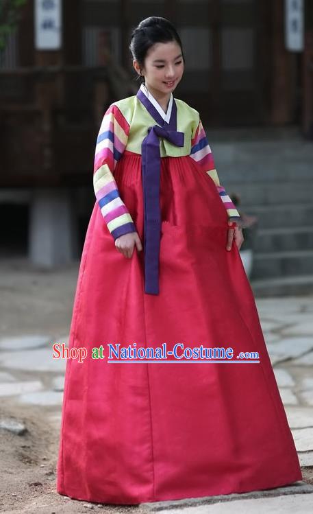 Korean Traditional Bride Palace Hanbok Clothing Green Blouse and Red Dress Korean Fashion Apparel Costumes for Women