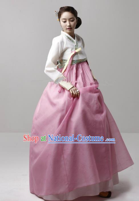 Korean Traditional Garment Palace Hanbok Fashion Apparel Costumes Bride and Bridegroom Clothing