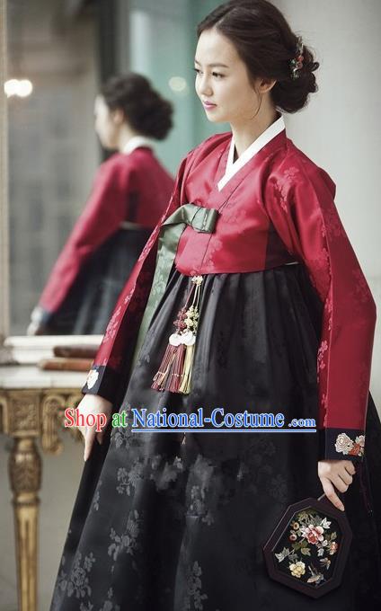 Korean Traditional Handmade Palace Hanbok Red Blouse and Black Dress Fashion Apparel Bride Costumes for Women