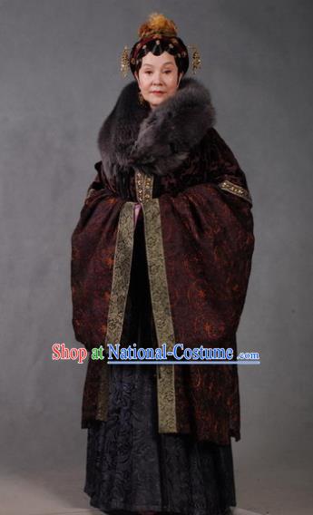 Chinese Ancient Novel Character A Dream in Red Mansions Mistress Wang Winter Costume for Women